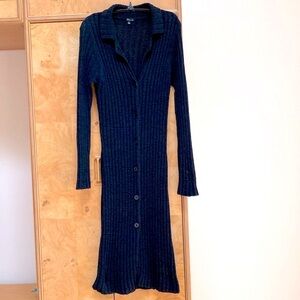 Beautiful black ribbed cardigan midi sweater